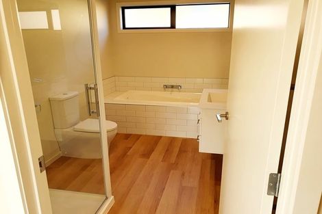 Photo of property in 10 Ward Street, Jacks Point, Queenstown, 9371