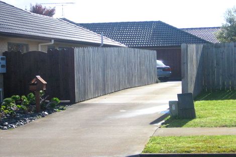 Photo of property in 13 Chapletown Drive, East Tamaki, Auckland, 2016