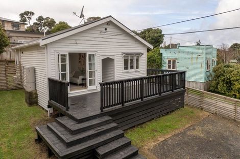 Photo of property in 22 Government Road, Raglan, 3225