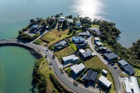 Photo of property in 9 Rangitahi Road, Raglan, 3225