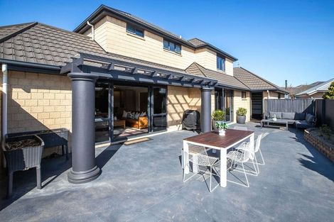 Photo of property in 2 Armour Place, Halswell, Christchurch, 8025