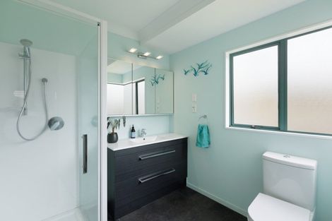 Photo of property in 4 Burnt Oak Drive, Pyes Pa, Tauranga, 3112