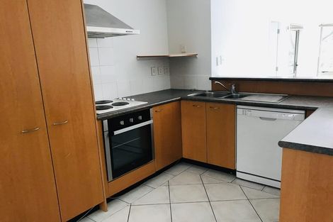 Photo of property in The Haven, 25/120 Beach Haven Road, Beach Haven, Auckland, 0626