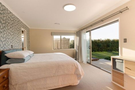 Photo of property in 28 Rexford Heights, Pyes Pa, Tauranga, 3112