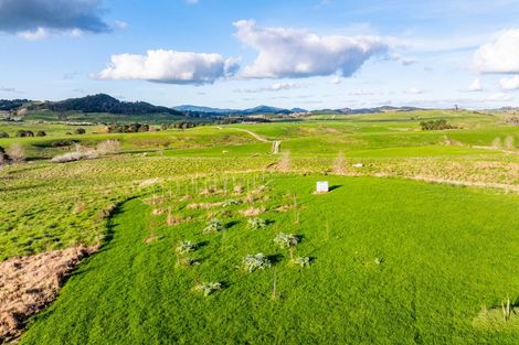 Photo of property in 197 Ford Road, Whakapirau, 0583