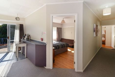 Photo of property in 54 Grand Vue Road, Kawaha Point, Rotorua, 3010