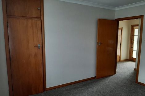 Photo of property in 15 Brett Place, Takaro, Palmerston North, 4412