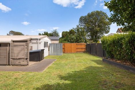 Photo of property in 10 Humphries Place, Awapuni, Palmerston North, 4412