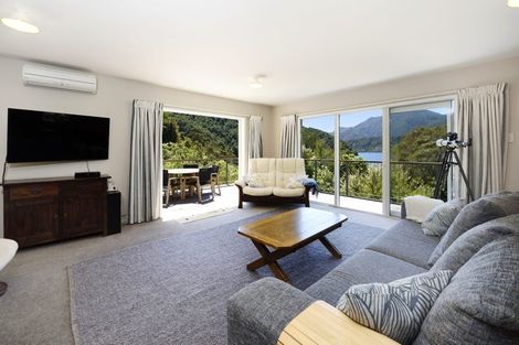 Photo of property in 3218 Archers Road, Tennyson Inlet, Rai Valley, 7195