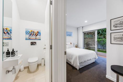 Photo of property in 21 Caldera Drive, Long Bay, Auckland, 0630