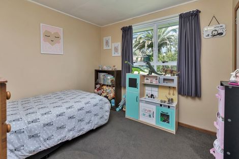 Photo of property in 16 Onerahi Road, Onerahi, Whangarei, 0110