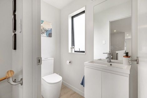 Photo of property in 12 Parenga Lane, Kumeu, 0810