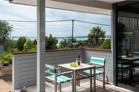 Photo of property in 2/3 Colmar Road, Mellons Bay, Auckland, 2014