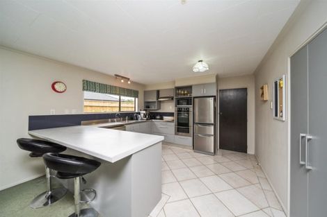 Photo of property in 8 Matai Place, Hawera, 4610