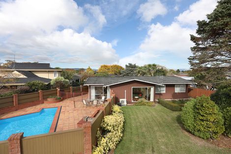 Photo of property in 10 Wallace Place, Hokowhitu, Palmerston North, 4410