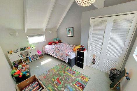 Photo of property in 1/22 Rangatira Road, Birkenhead, Auckland, 0626