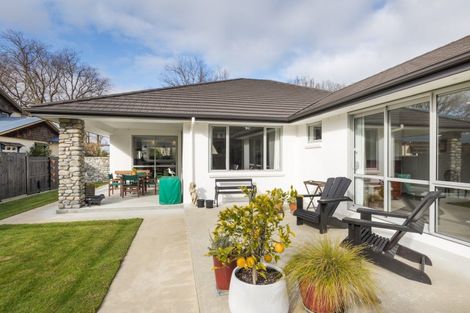 Photo of property in 33 Elmira Avenue, Hokowhitu, Palmerston North, 4410