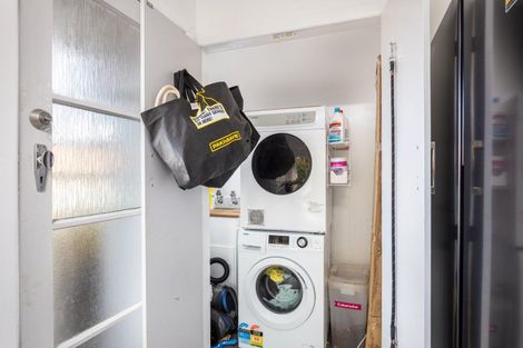 Photo of property in 60 Rosendale Avenue, Spotswood, New Plymouth, 4310