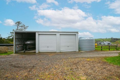 Photo of property in 350 Awai Road, Tarurutangi, New Plymouth, 4372