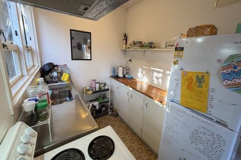 Photo of property in 51 Hawker Street, Mount Victoria, Wellington, 6011