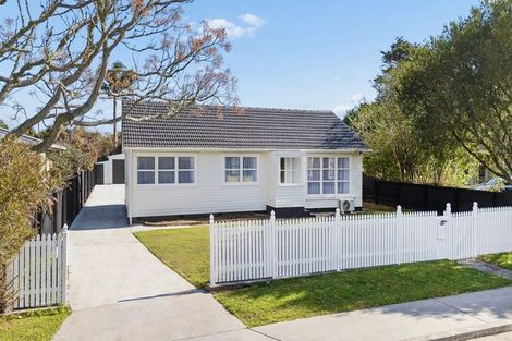 Photo of property in 15 Rice Crescent, Papakura, 2110