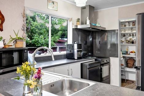 Photo of property in 237a South Road, Hawera, 4610