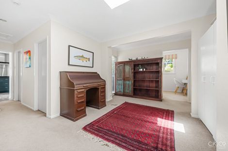 Photo of property in 14 Chichester Drive, Pinehaven, Upper Hutt, 5019