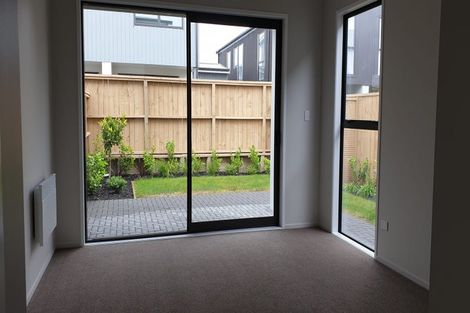 Photo of property in 25 Pukewhero Rise, Westgate, Auckland, 0614