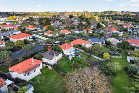 Photo of property in 25 Bledisloe Terrace, Hamilton East, Hamilton, 3216