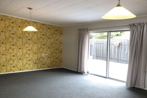 Photo of property in 24 Sequoia Place, Sunnynook, Auckland, 0620