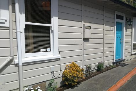 Photo of property in 180 Sutherland Road, Lyall Bay, Wellington, 6022