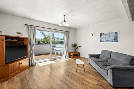 Photo of property in 424 Southland Place, Raureka, Hastings, 4120