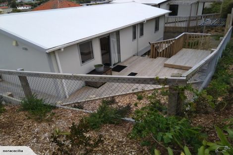 Photo of property in 33b Bracken Road, Paparangi, Wellington, 6037
