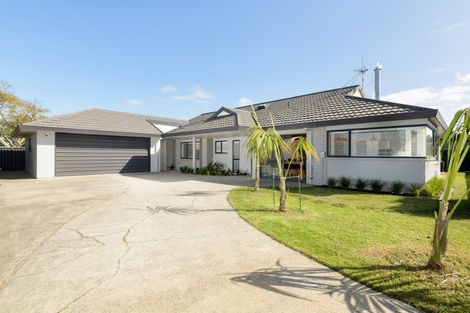 Photo of property in 52 Lotus Avenue, Mount Maunganui, 3116