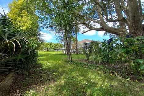 Photo of property in 27 Whaka Street, Maungaturoto, 0520