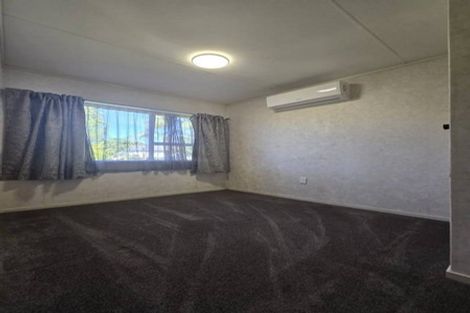 Photo of property in 8 Rewarewa Street, Owhata, Rotorua, 3010