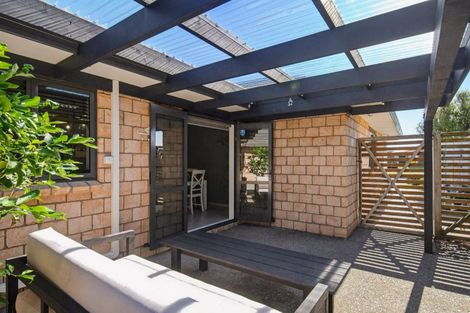Photo of property in 14 Consort Close, Paraparaumu Beach, Paraparaumu, 5032