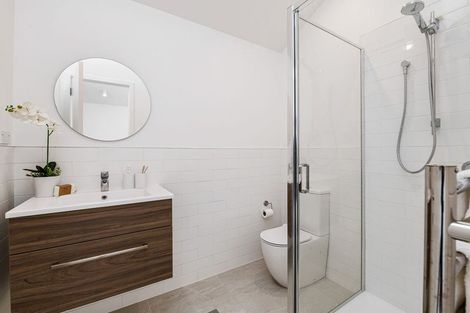 Photo of property in 12 Titoki Close, Matakana, 0985