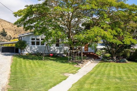 Photo of property in 3 Ancrum Street, Roxburgh, 9500