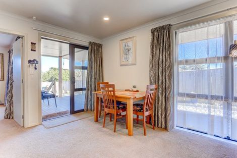 Photo of property in 11a Ashton Terrace, Castlecliff, Whanganui, 4501