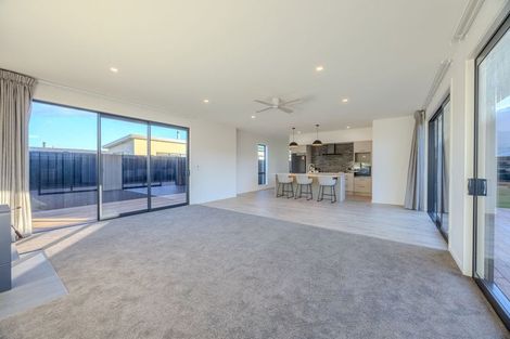 Photo of property in 21 Dunn Street, Lake Hawea, 9382