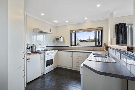 Photo of property in 4 Trafalgar Street, Foxton Beach, Foxton, 4815