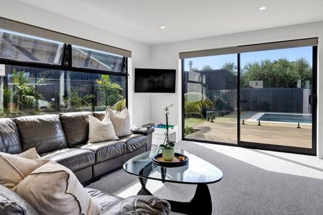 Photo of property in 12 Te Ara O Ngakeiha, Fitzroy, New Plymouth, 4312