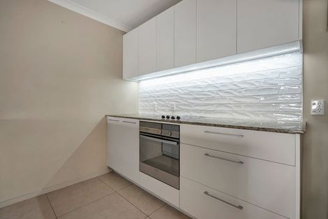 Photo of property in 8/46 Carlos Drive, Flat Bush, Auckland, 2016