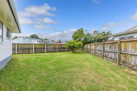 Photo of property in 2/19 Moncrieff Avenue, Clendon Park, Auckland, 2103