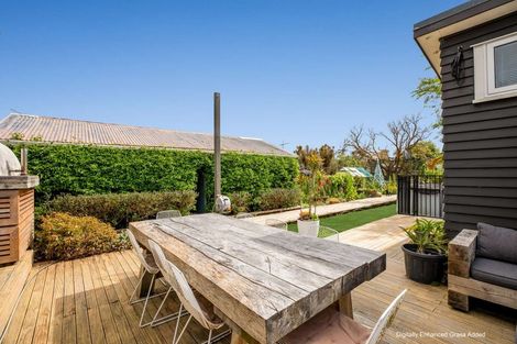 Photo of property in 120 Parkhurst Road, Parakai, 0830