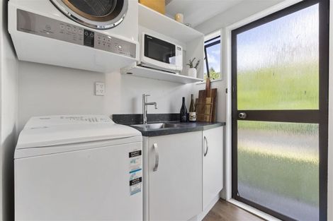 Photo of property in 1/8 Brookfield Road, Te Atatu Peninsula, Auckland, 0610