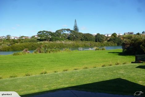 Photo of property in 6 Pukeko Street, Ruakaka, 0116