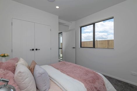 Photo of property in 10 Rockpool Road, Orewa, 0931