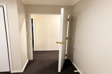 Photo of property in 4b Kimdale Place, Totara Heights, Auckland, 2105